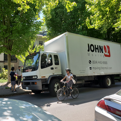 Professional long distance moving Abbotsford service transporting household furniture safely